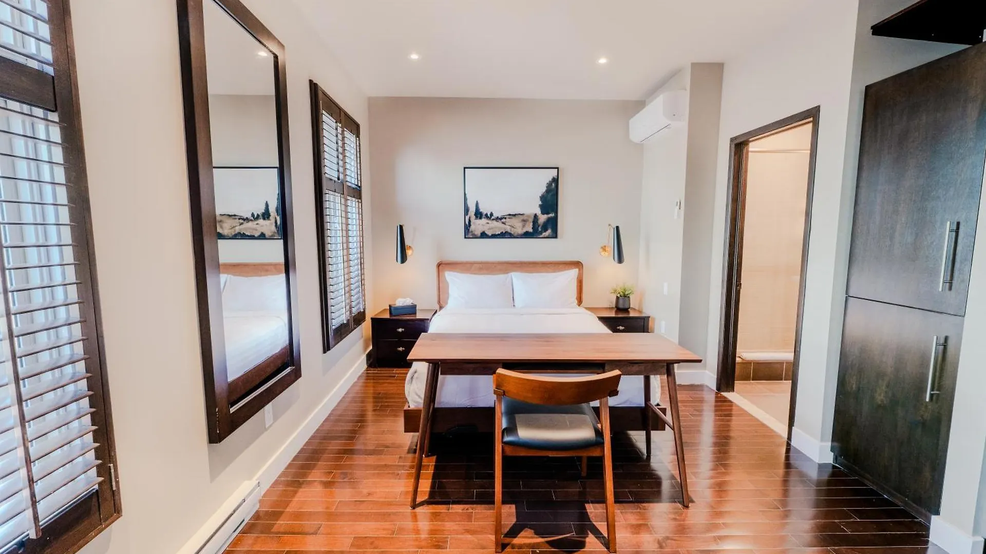 Self Check-In Boutique Hotel - Quartier Latin - Room 302 Montreal