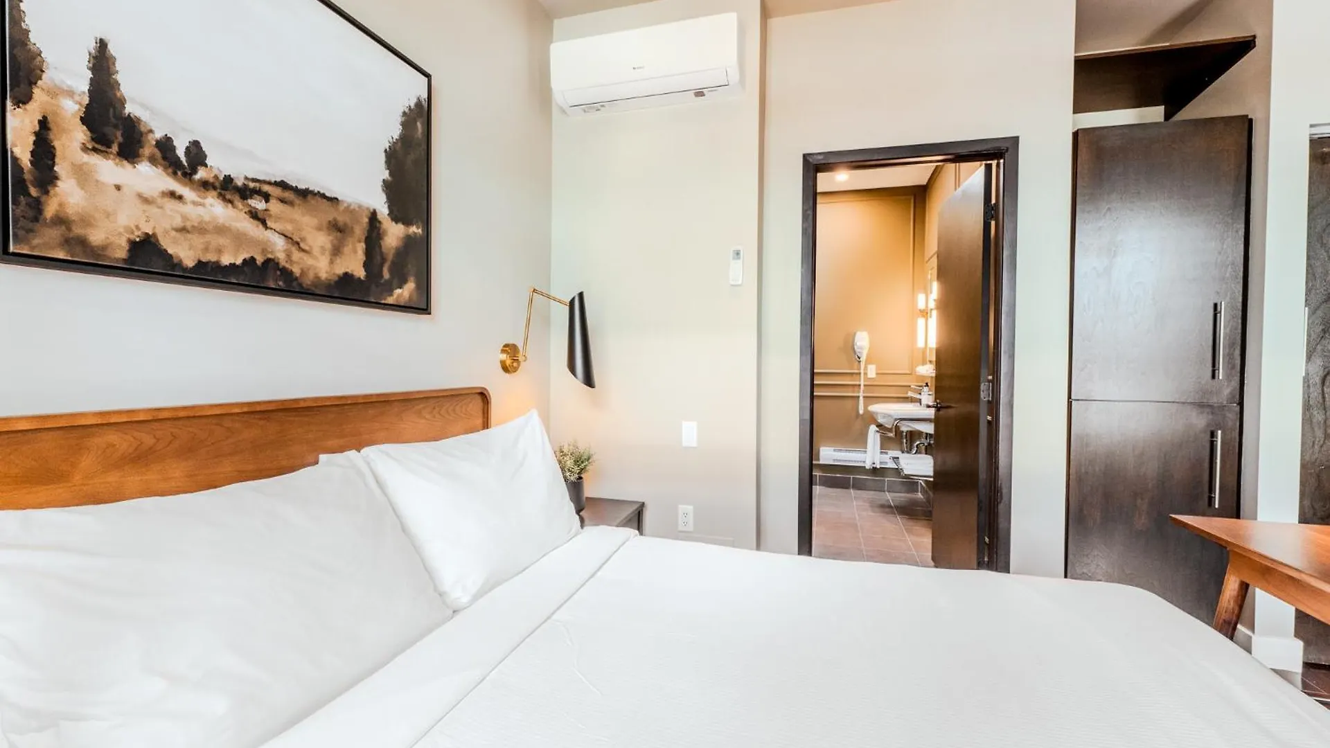 Self Check-In Boutique Hotel - Quartier Latin - Room 302 Montreal 0*,