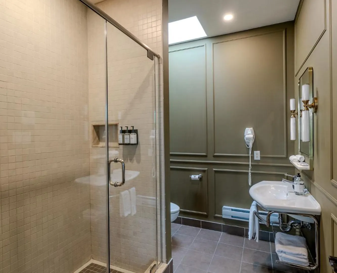 Aparthotel Self Check-In Boutique Hotel - Quartier Latin - Room 302 Montreal Canada